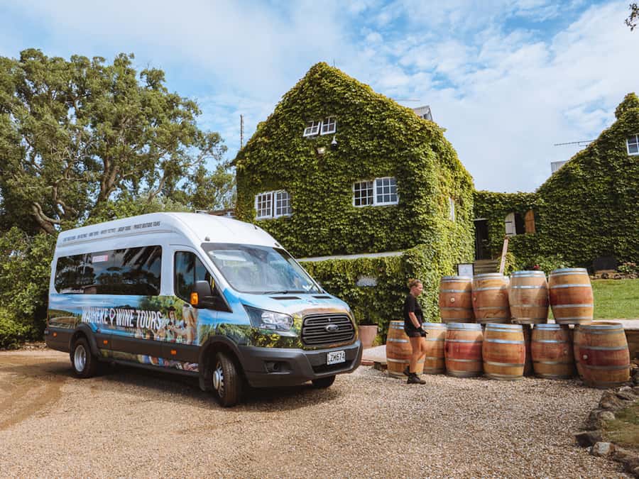 Waiheke Island: Scenic Island Wine Tour & Local Wine Tasting - Who Should Book This Tour?