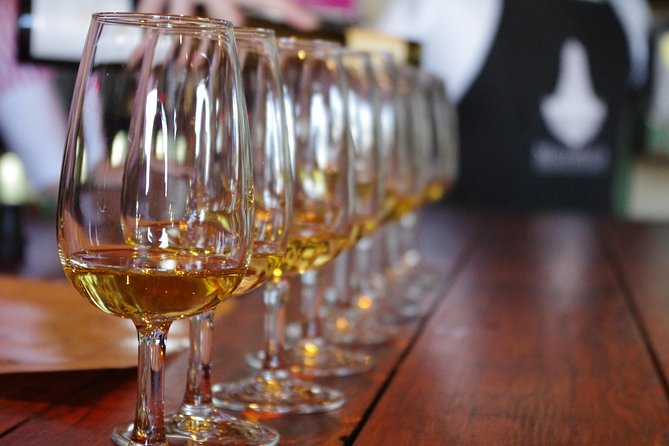 Waiheke island Wine Tours - PREMIUM wine tasting MAX 11 clients ! - What the $155.14 price includes