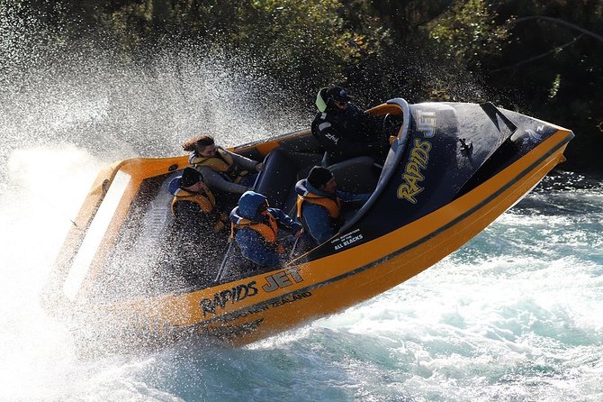 Waikato River Jet Boat Ride from Taupo - Surfing the Nga Awa Purua rapids