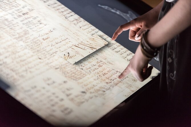Waitangi Treaty Grounds Admission - The 50-minute guided tour puts the treaty in place