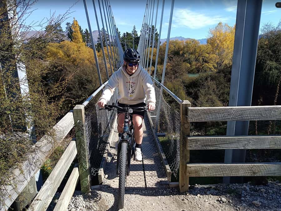 Wānaka And Hāwea: Trail Ride on Bike or E-Bike - Key points at a glance