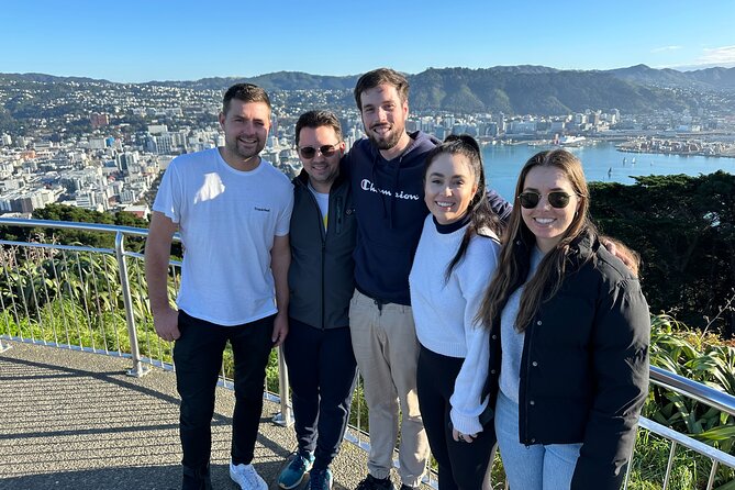 Wellington city heights shared sightseeing tour - Roses, Parliament, and a quick final look at power