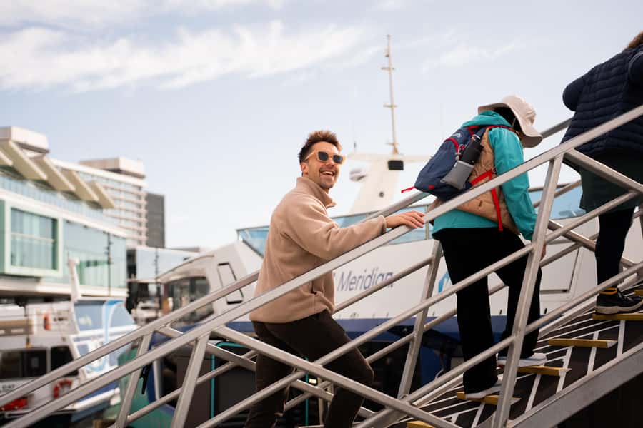 Wellington: Commentated Harbour Explorer tour - Key points before you book