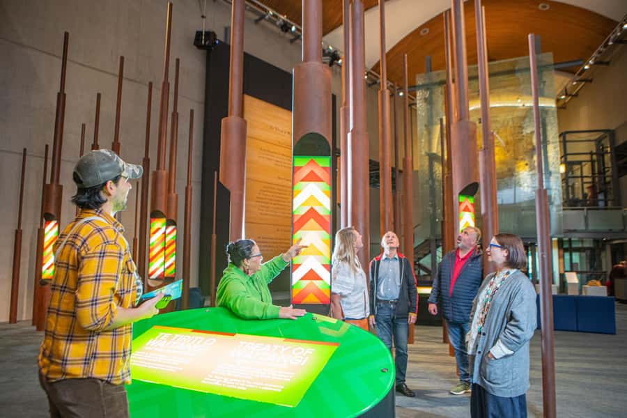 Wellington: Museum of NZ Intro Tour & General Admission - Starting at 55 Cable Street