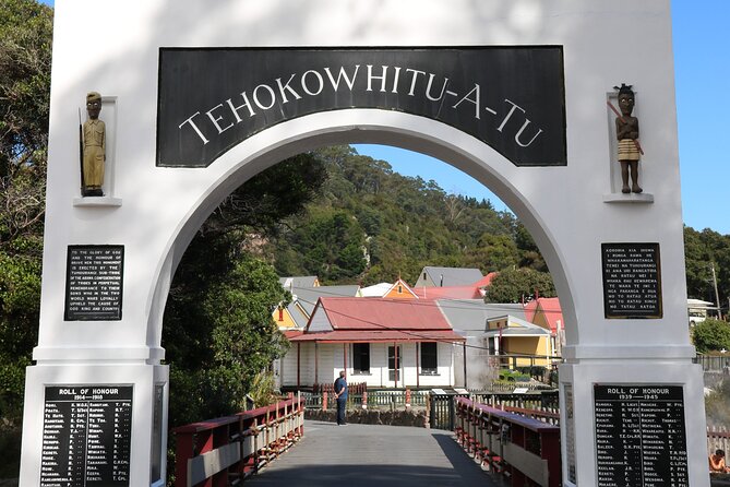 Whakarewarewa Village Guided Tour - Starting at 17 Tryon Street