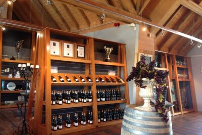 Wine trail and Christchurch City – Luxury, Small Group Tour
