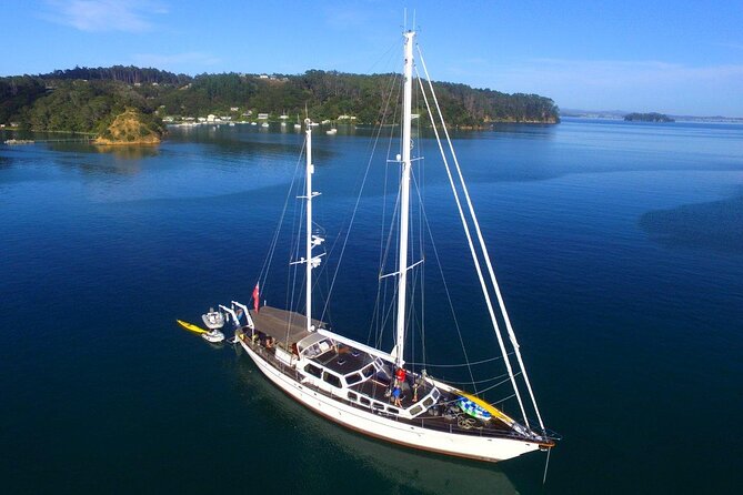Yonder Star Sailing Yacht - Setting off from Viaduct Harbour