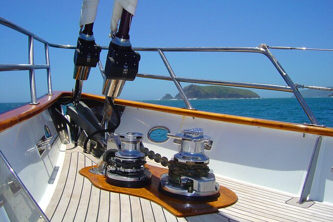 Yonder Star Sailing Yacht - Motuihe Island and the full-day choice
